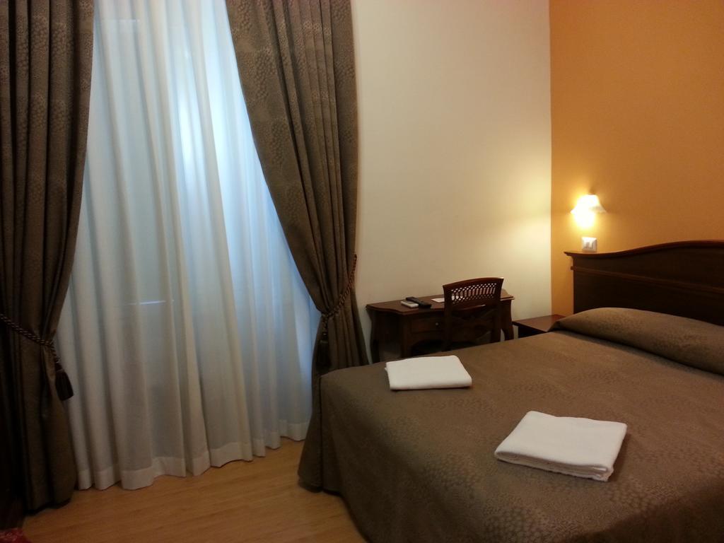 Guesthouse Alex II 罗马 外观 照片