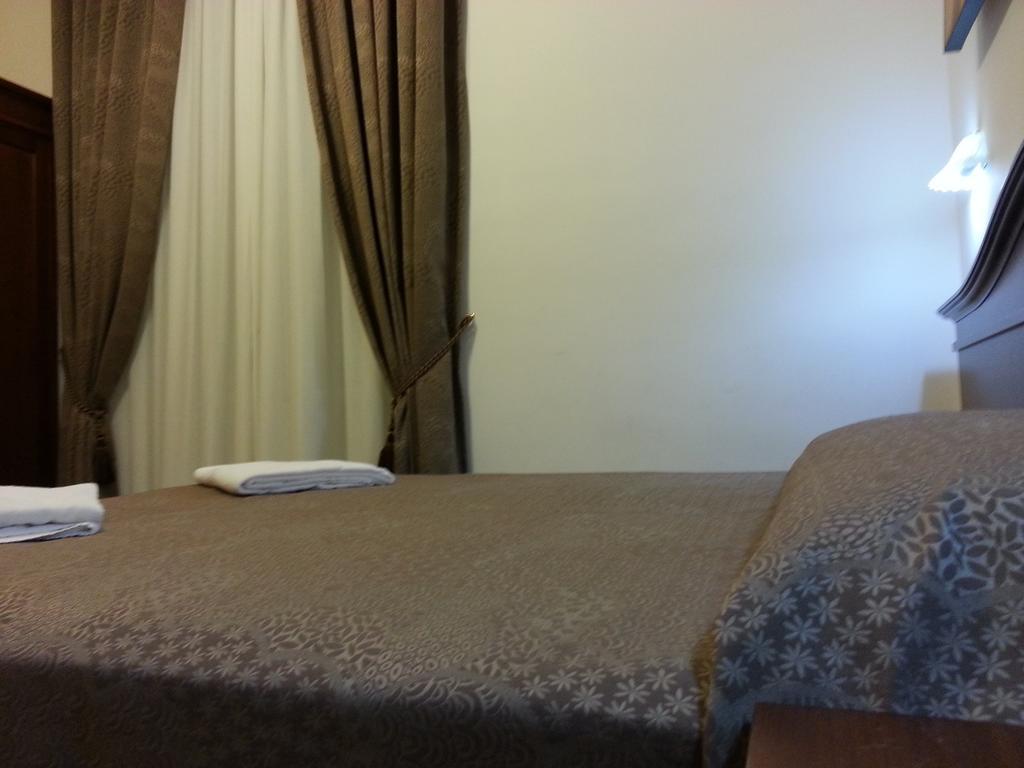Guesthouse Alex II 罗马 外观 照片