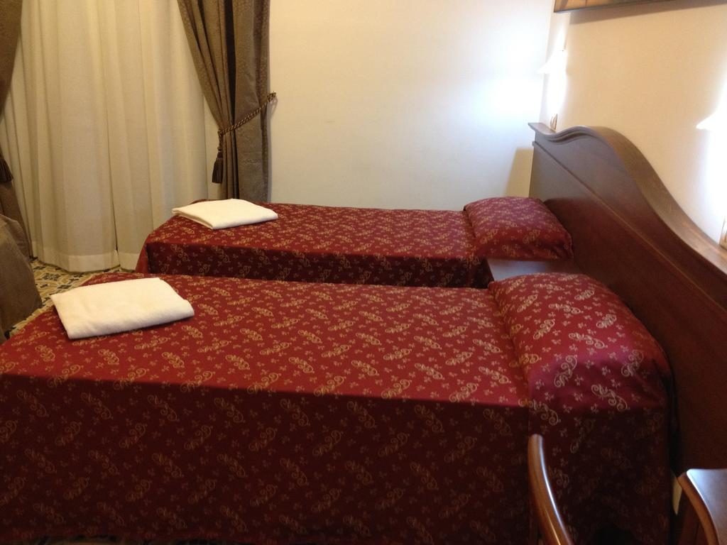 Guesthouse Alex II 罗马 客房 照片