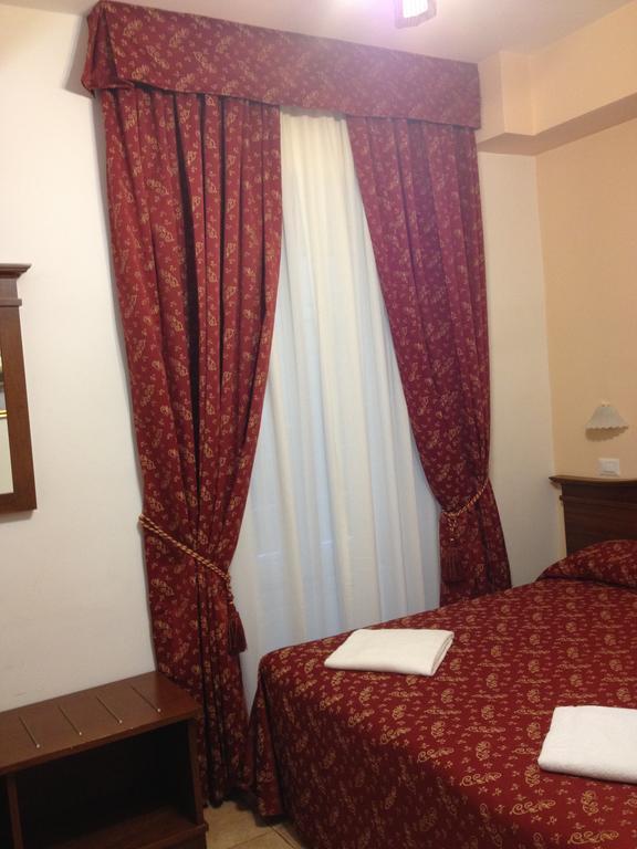 Guesthouse Alex II 罗马 客房 照片