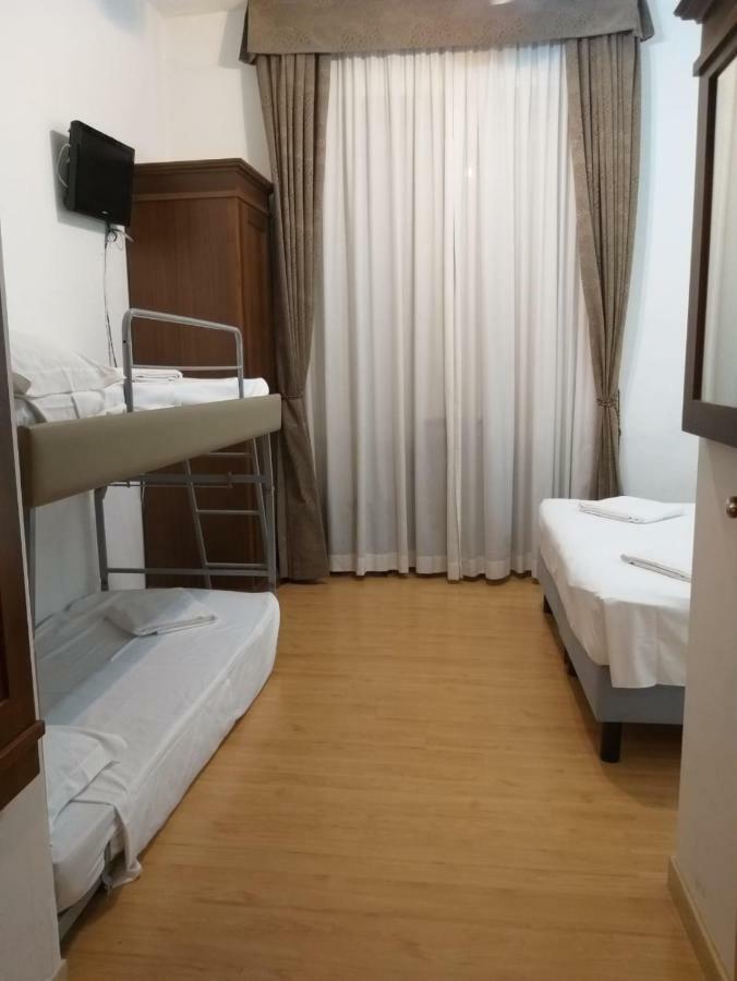 Guesthouse Alex II 罗马 外观 照片