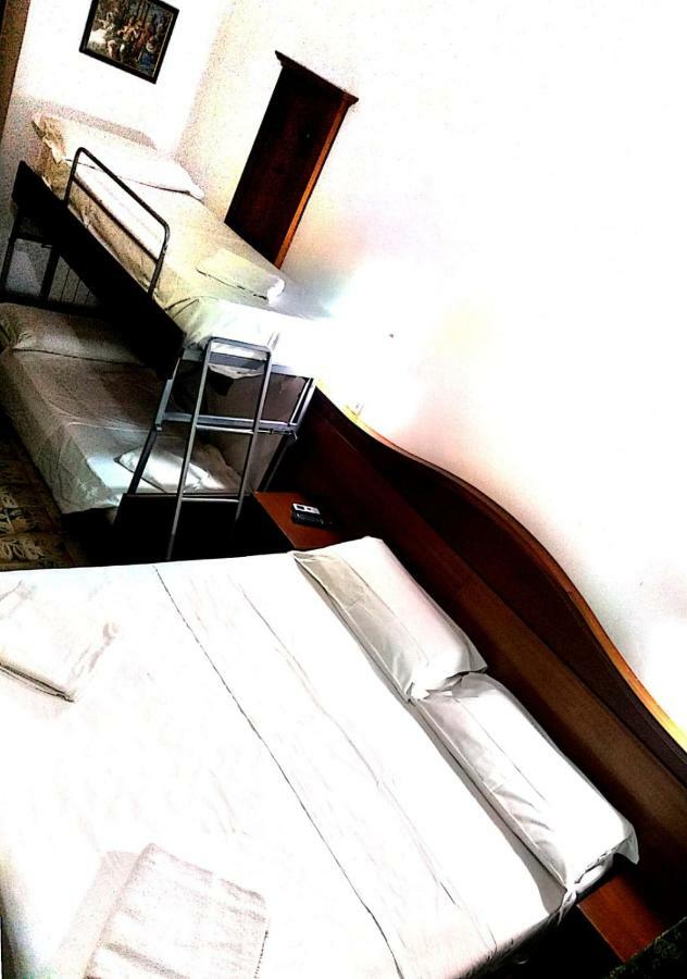 Guesthouse Alex II 罗马 外观 照片